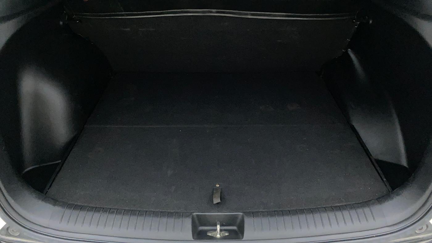 2018 Hyundai Creta 1.6 SX CRDI, Diesel, Manual, 82,563 km, Boot Inside