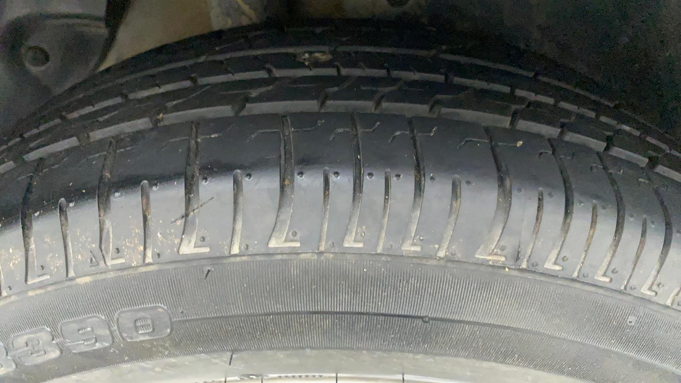2018 Hyundai Creta 1.6 SX CRDI, Diesel, Manual, 82,563 km, Right Rear Tyre Tread