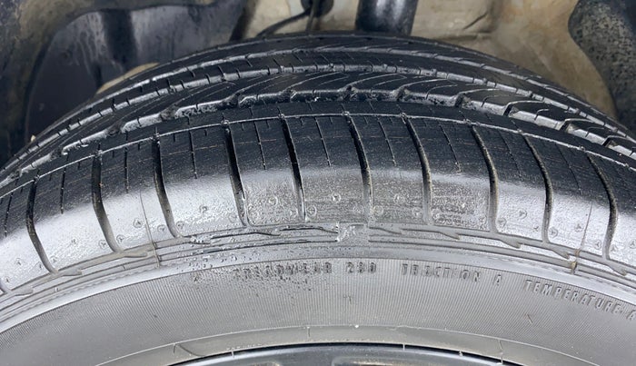 2019 MG HECTOR SHARP DCT PETROL, Petrol, Automatic, 8,231 km, Left Front Tyre Tread