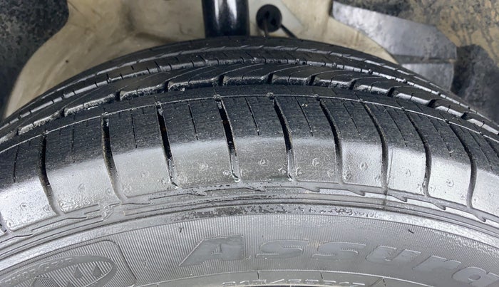 2019 MG HECTOR SHARP DCT PETROL, Petrol, Automatic, 8,231 km, Right Front Tyre Tread