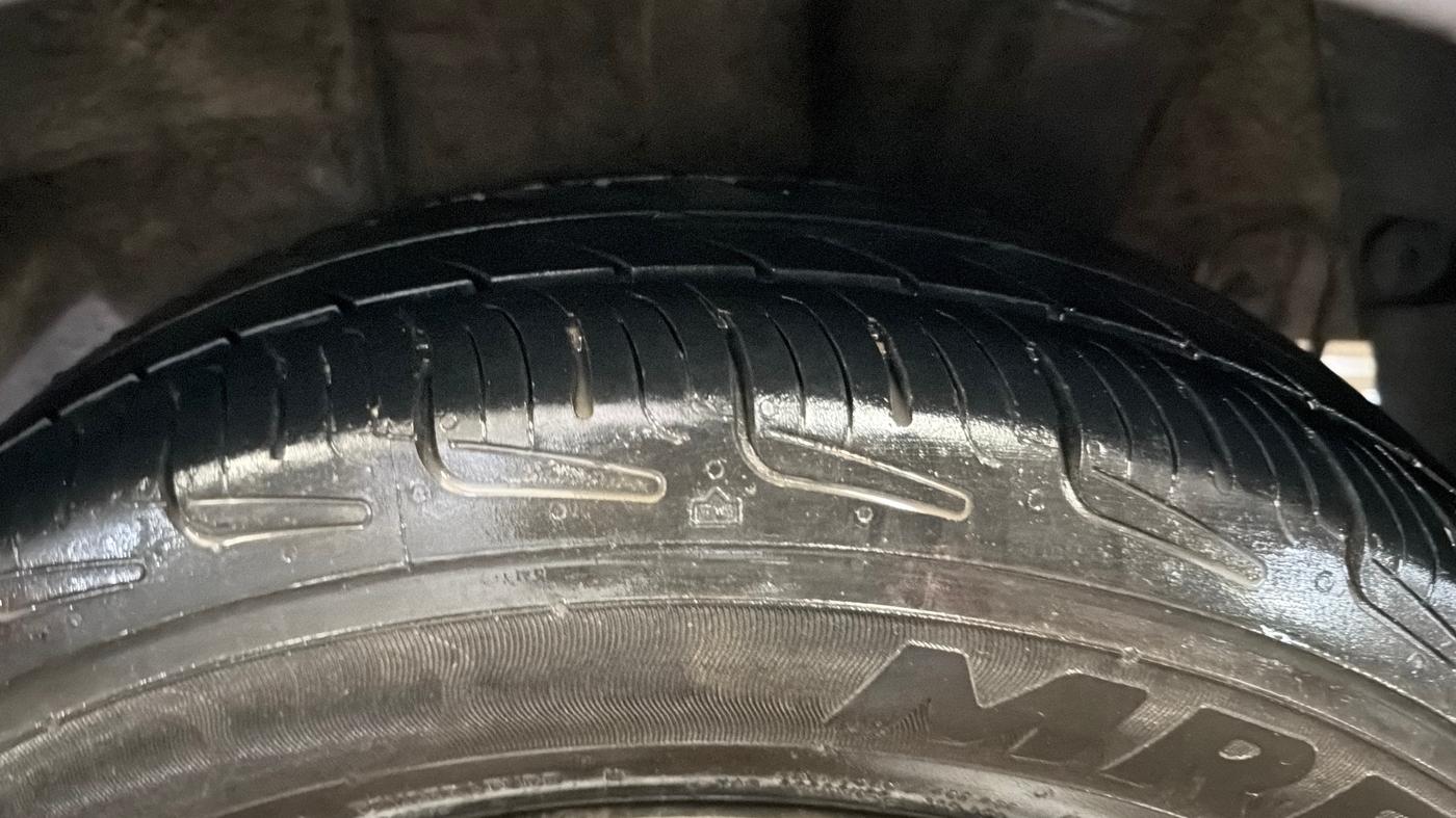 2019 Hyundai Grand i10 SPORTZ 1.2 KAPPA VTVT, Petrol, Manual, 75,953 km, Left Rear Tyre Tread