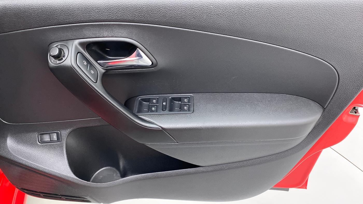 2020 Skoda Rapid STYLE 1.0TSI MT, Petrol, Manual, 25,710 km, Driver Side Door Panels Control