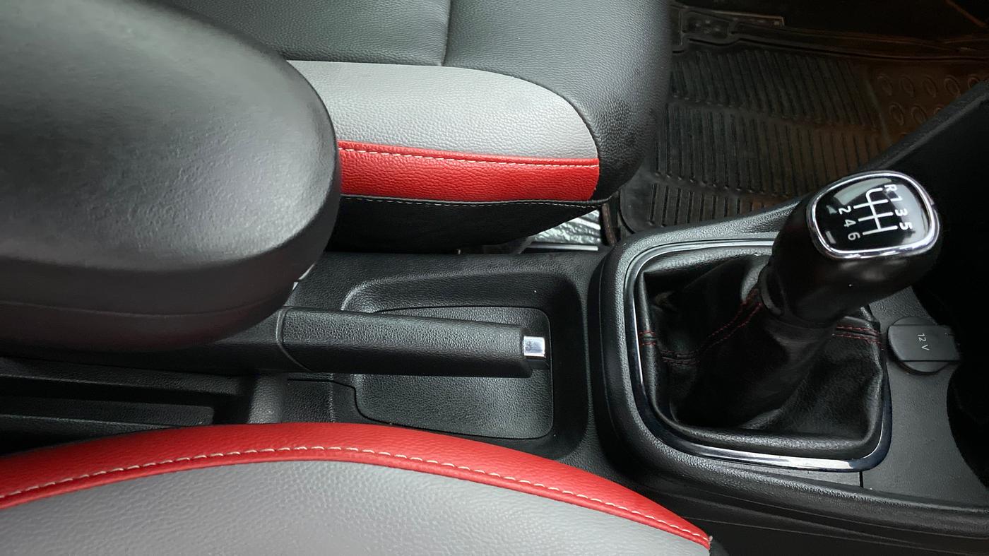 2020 Skoda Rapid STYLE 1.0TSI MT, Petrol, Manual, 25,710 km, Gear Lever