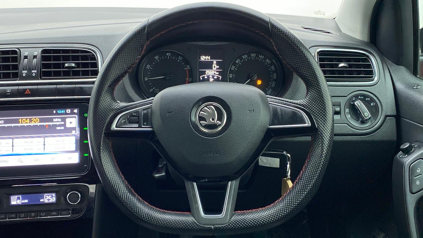 2020 Skoda Rapid STYLE 1.0TSI MT, Petrol, Manual, 25,710 km, Steering Wheel Close Up