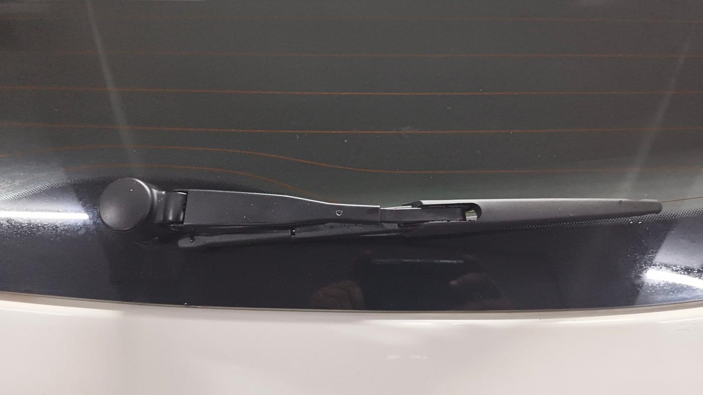 2021 Skoda KUSHAQ AMBITION 1.0L TSI AT, Petrol, Automatic, 54,455 km, Rear Wiper