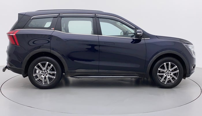 2023 Mahindra XUV700 AX 7 LUXURY D AWD AT 7 STR, Diesel, Automatic, 19,730 km, Right Side View