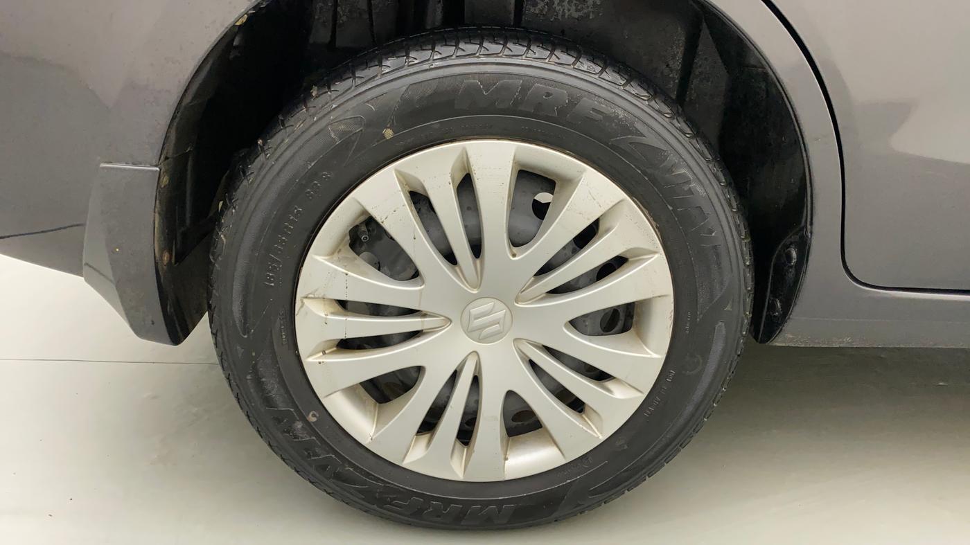 2014 Maruti Ertiga VXI, Petrol, Manual, 41,815 km, Right Rear Wheel