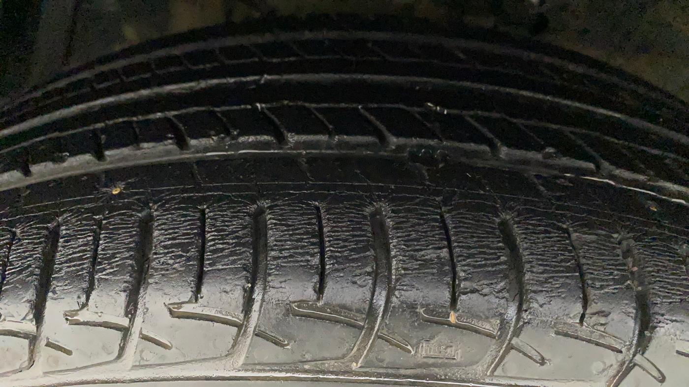 2014 Maruti Ertiga VXI, Petrol, Manual, 41,815 km, Left Front Tyre Tread