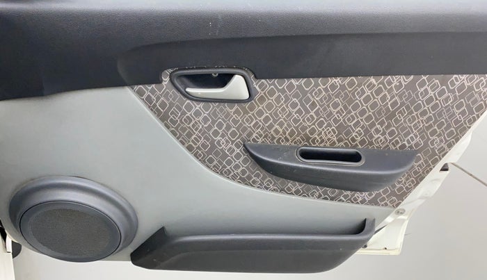 2017 Maruti Alto 800 LXI, Petrol, Manual, 65,339 km, Driver Side Door Panels Control