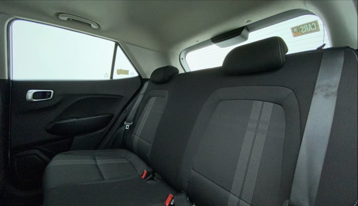 2019 Hyundai VENUE SX 1.0 TURBO, Petrol, Manual, 60,434 km, Right Side Rear Door Cabin