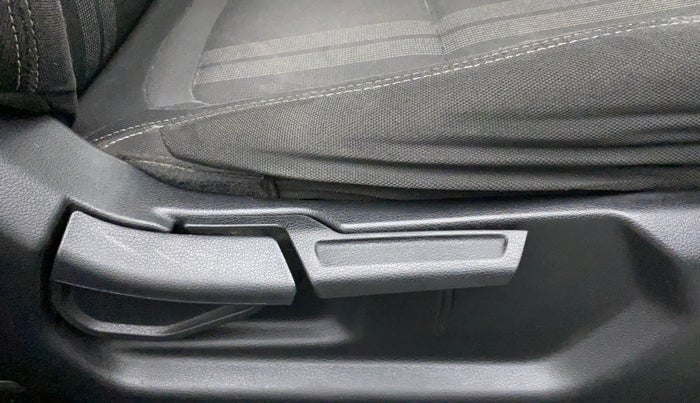 2019 Hyundai VENUE SX 1.0 TURBO, Petrol, Manual, 60,434 km, Driver Side Adjustment Panel