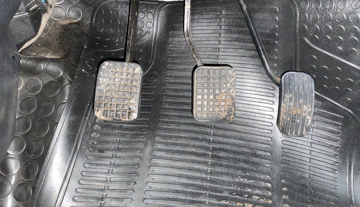 2018 Tata Tiago XT PETROL, Petrol, Manual, 30,617 km, Pedals