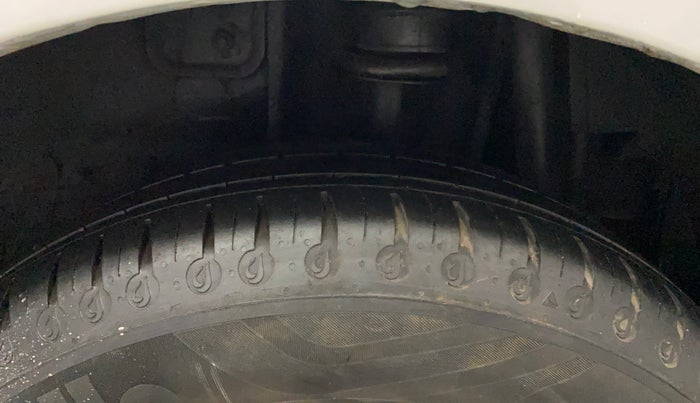 2018 Tata Tiago XT PETROL, Petrol, Manual, 30,617 km, Left Rear Tyre Tread
