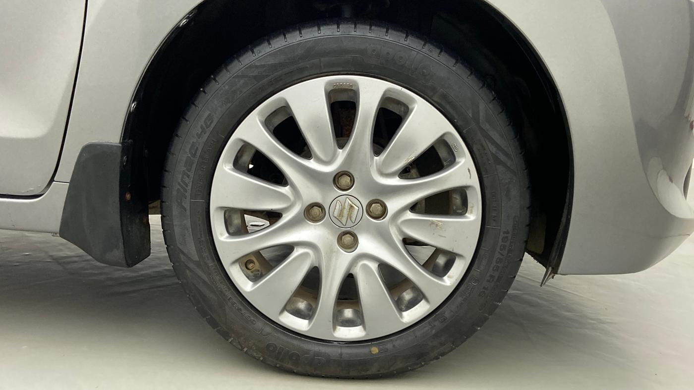 2018 Maruti Baleno ALPHA PETROL 1.2, Petrol, Manual, 32,337 km, Right Front Wheel