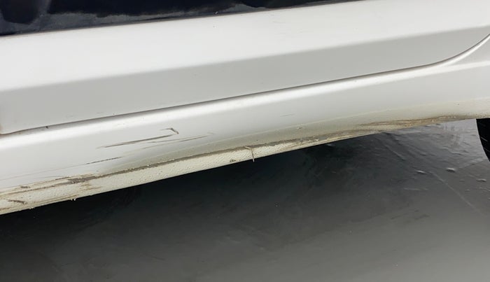 2017 Hyundai Elite i20 ASTA 1.2 (O), Petrol, Manual, 50,636 km, Left running board - Slightly dented