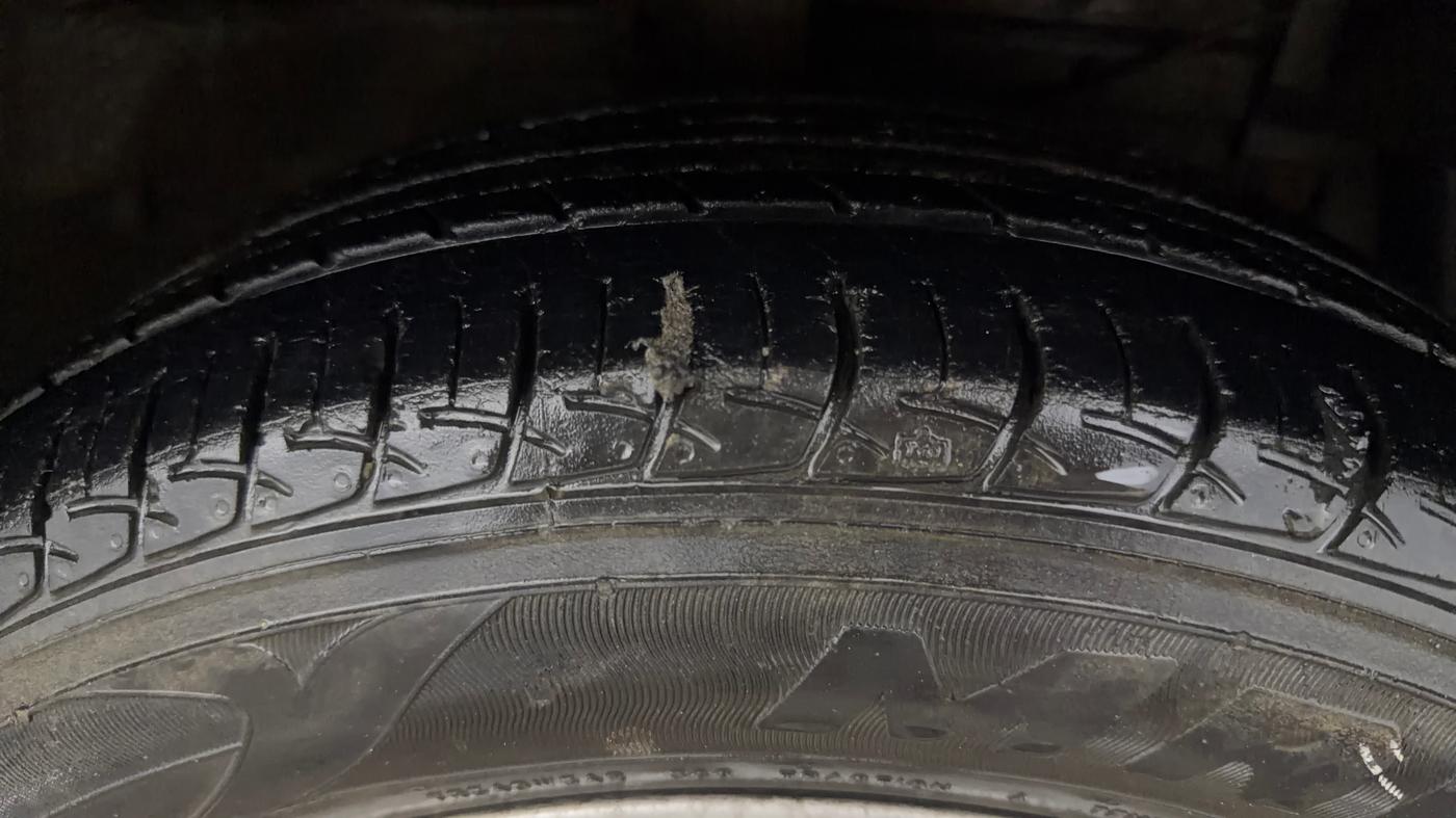 2018 Maruti Ciaz DELTA 1.5 SHVS MT PETROL, Petrol, Manual, 42,768 km, Right Front Tyre Tread