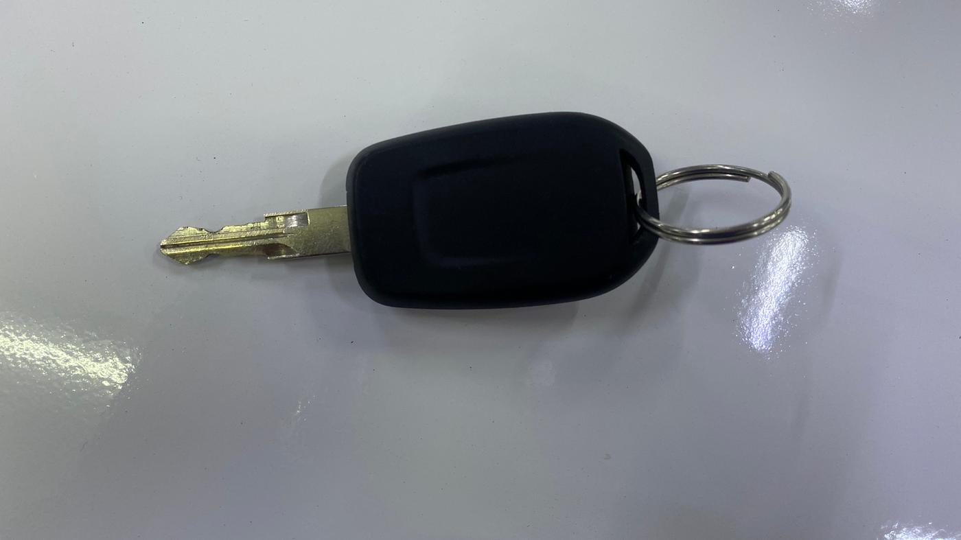 2017 Renault Kwid RXT 1.0 AMT, Petrol, Automatic, 30,365 km, Key Close Up