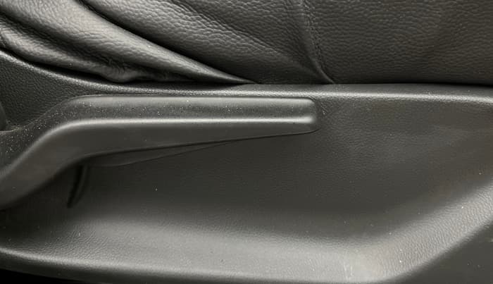 2019 Honda Amaze 1.2L I-VTEC S, Petrol, Manual, 86,804 km, Driver Side Adjustment Panel