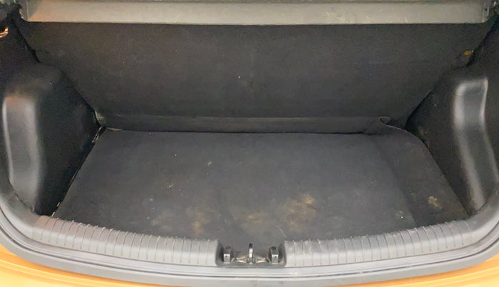 2013 Hyundai Grand i10 ASTA (O) 1.2 KAPPA VTVT, Petrol, Manual, 61,290 km, Boot Inside