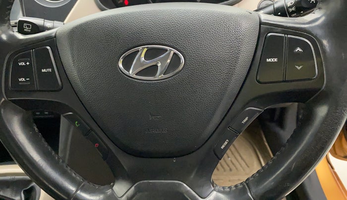 2013 Hyundai Grand i10 ASTA (O) 1.2 KAPPA VTVT, Petrol, Manual, 61,290 km, Steering wheel - Sound system control not functional