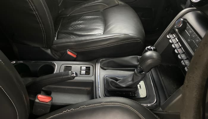 2023 Mahindra Thar LX D AT 4WD HT, Diesel, Automatic, 34,028 km, Gear Lever