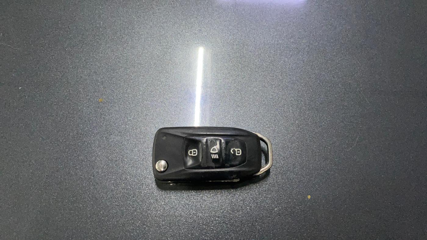 2022 Tata PUNCH ADVENTURE MT, Petrol, Manual, 27,473 km, Key Close Up
