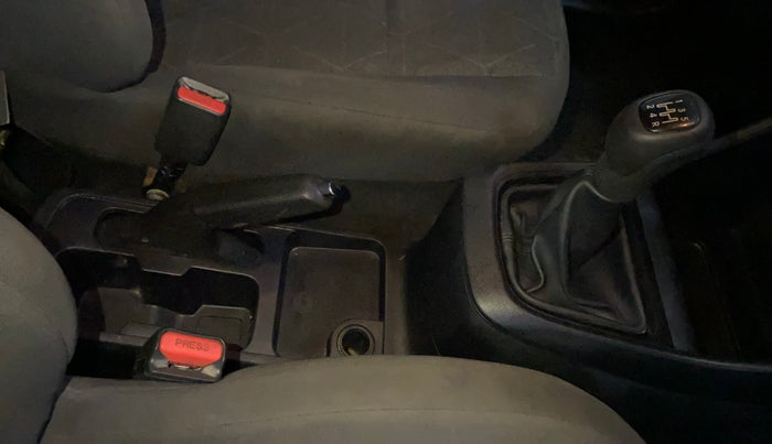 2022 Tata PUNCH ADVENTURE MT, Petrol, Manual, 27,449 km, Gear Lever