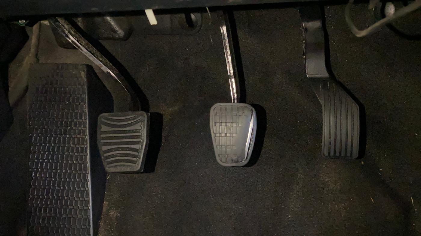 2022 Tata PUNCH ADVENTURE MT, Petrol, Manual, 27,473 km, Pedals