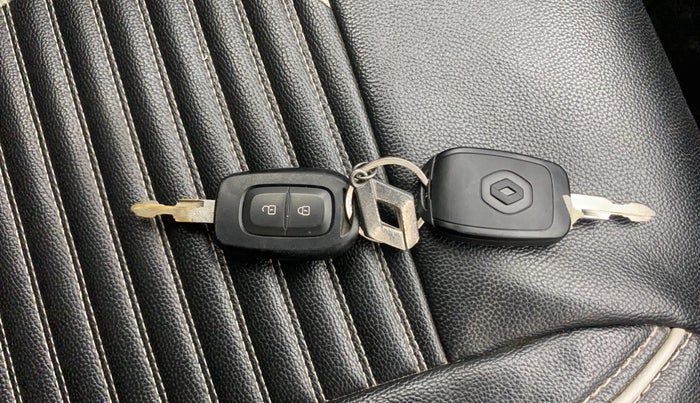 2018 Renault Kwid RXT 1.0 (O), Petrol, Manual, 34,517 km, Key Close Up