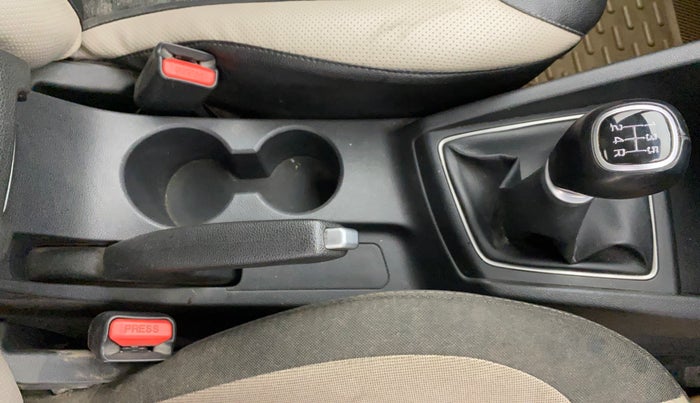 2018 Hyundai Elite i20 ASTA 1.2 (O), Petrol, Manual, 61,044 km, Gear Lever