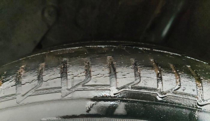 2021 Hyundai NEW I20 SPORTZ 1.2 MT, Petrol, Manual, 1,49,924 km, Right Rear Tyre Tread