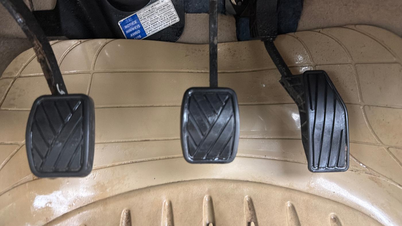 2017 Maruti Dzire LXI, Petrol, Manual, 14,061 km, Pedals