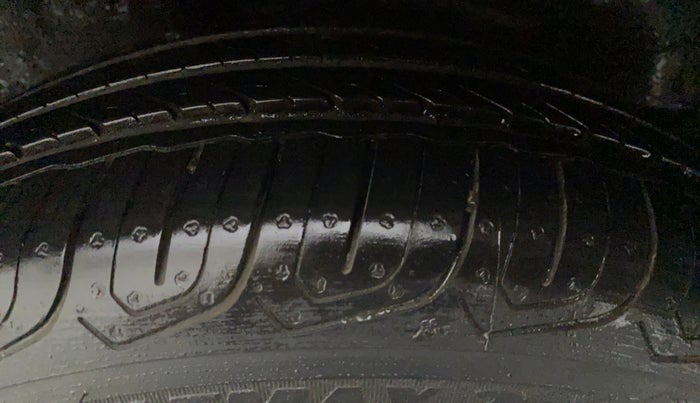 2018 Honda Jazz 1.2L I-VTEC V AT, Petrol, Automatic, 32,345 km, Right Front Tyre Tread