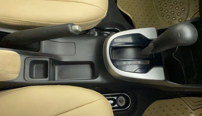 2018 Honda Jazz 1.2L I-VTEC V AT, Petrol, Automatic, 32,345 km, Gear Lever