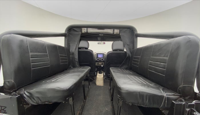 2015 Mahindra Thar CRDE 4X4 BS IV, Diesel, Manual, 31,668 km, Right Side Door Cabin View