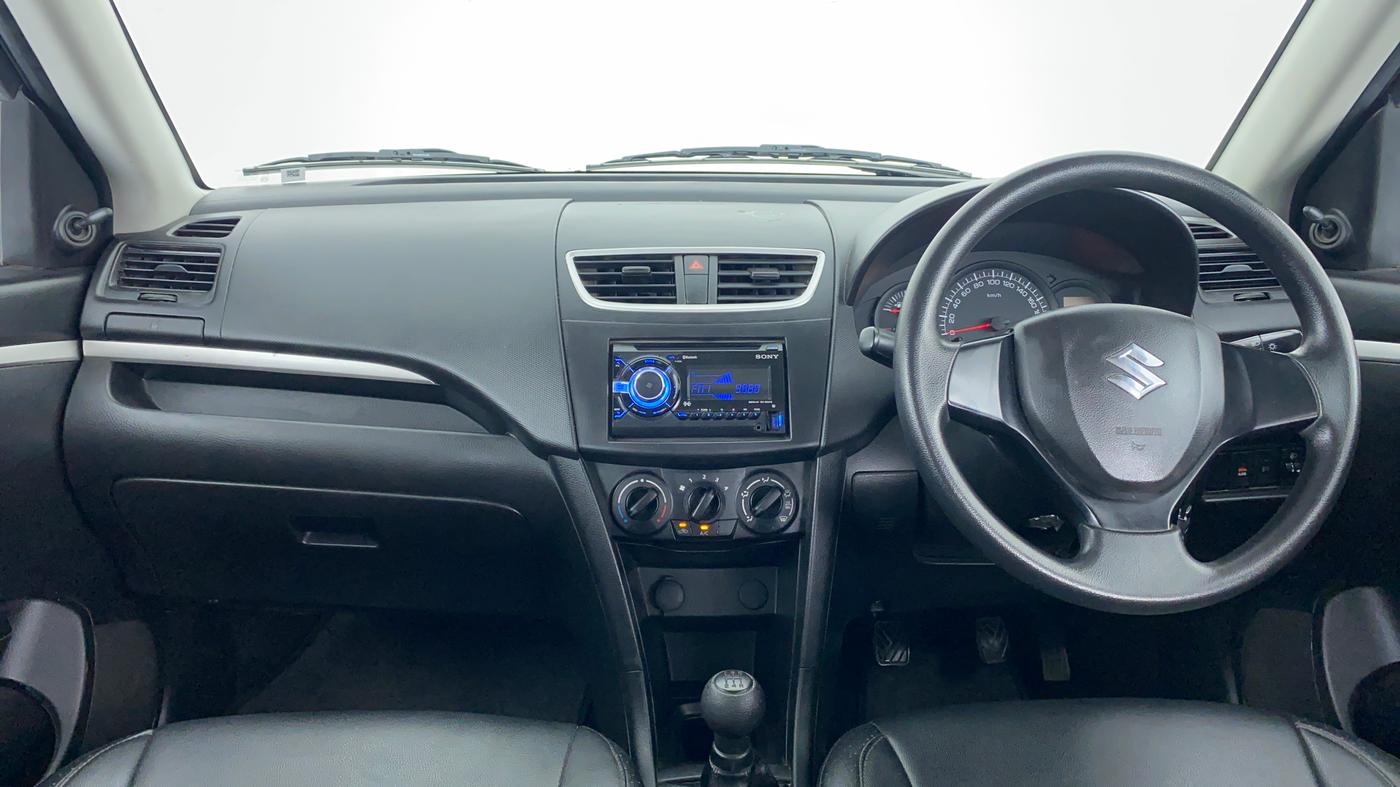 2017 Maruti Swift LXI OPT, Petrol, Manual, 48,161 km, Dashboard