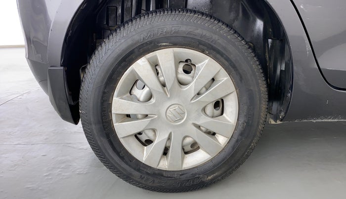 2017 Maruti Swift LXI OPT, Petrol, Manual, 48,161 km, Right Rear Wheel