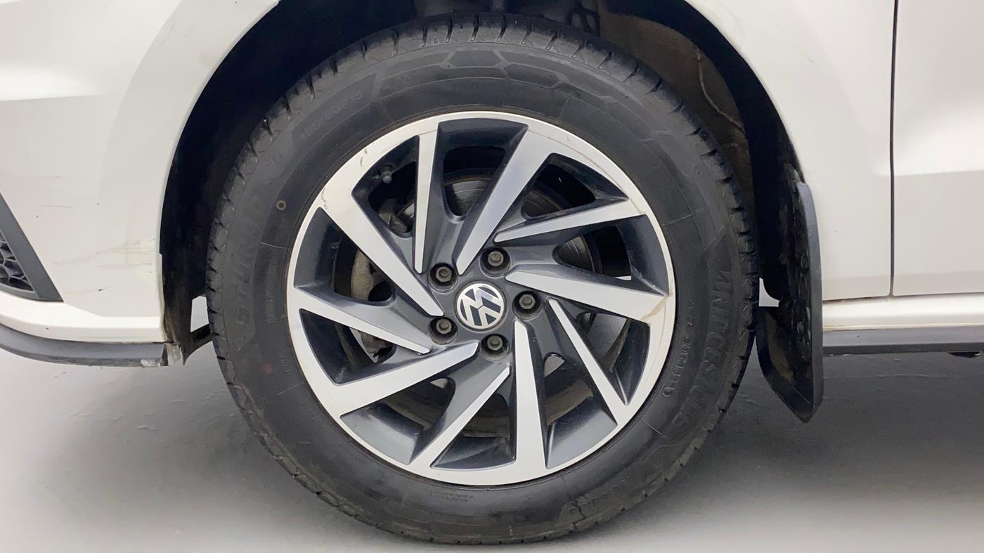 2020 Volkswagen Polo COMFORTLINE PLUS 1.0L MPI, Petrol, Manual, 42,030 km, Left Front Wheel