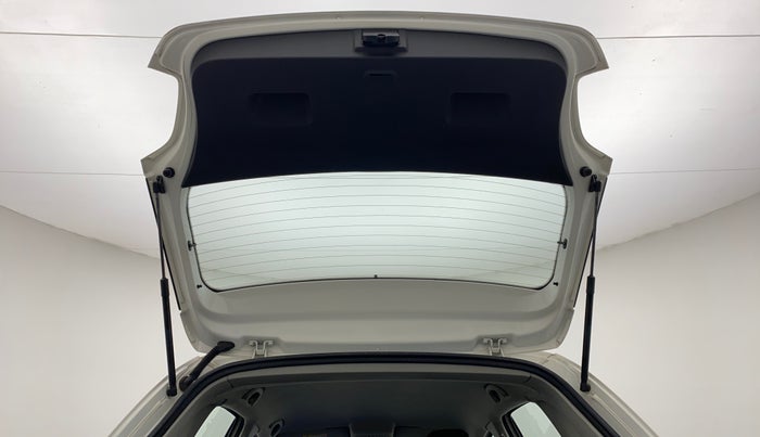 2020 Volkswagen Polo COMFORTLINE PLUS 1.0L MPI, Petrol, Manual, 42,030 km, Boot Door Open
