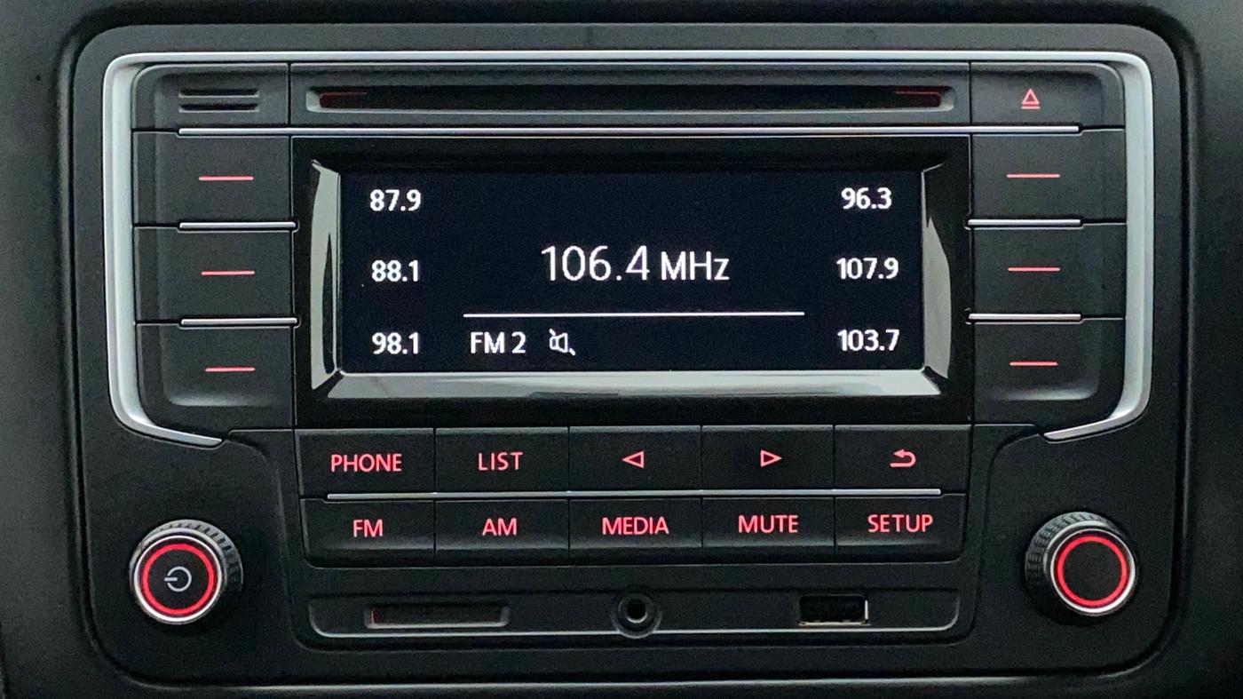 2020 Volkswagen Polo COMFORTLINE PLUS 1.0L MPI, Petrol, Manual, 42,030 km, Infotainment System