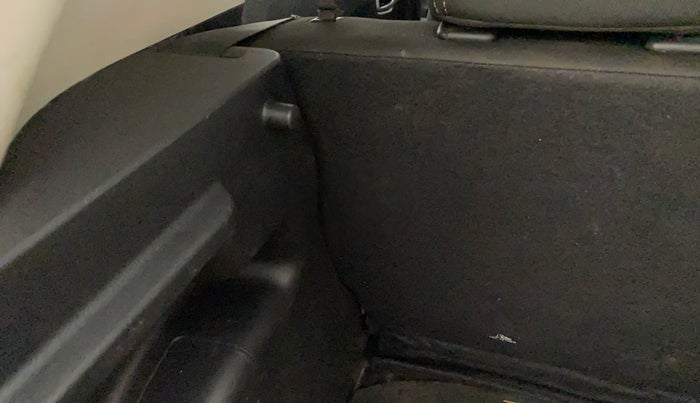 2020 Hyundai VENUE SX 1.5 CRDI, Diesel, Manual, 30,477 km, Dicky (Boot door) - Parcel tray missing