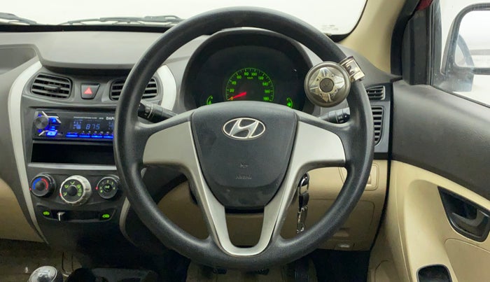 2017 Hyundai Eon ERA PLUS (O), Petrol, Manual, 30,119 km, Steering Wheel Close Up
