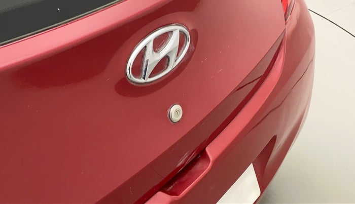 2017 Hyundai Eon ERA PLUS (O), Petrol, Manual, 30,119 km, Dicky (Boot door) - Minor scratches