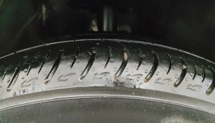 2021 Maruti Baleno SIGMA PETROL 1.2, Petrol, Manual, 78,751 km, Right Front Tyre Tread