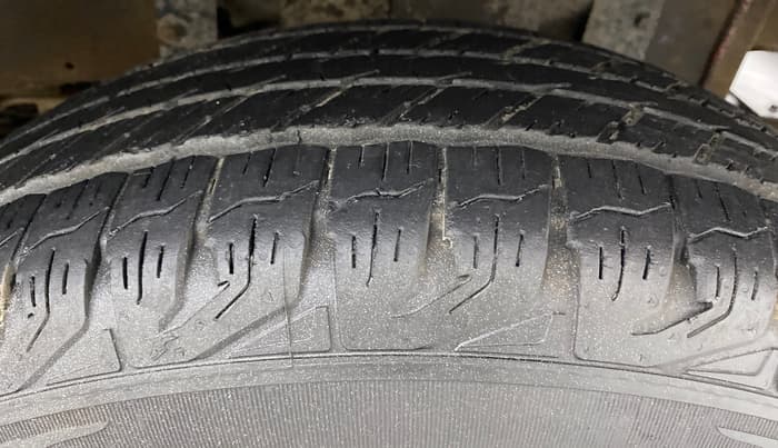 2017 Mahindra Thar CRDE 4X4 BS IV, Diesel, Manual, 41,028 km, Right Front Tyre Tread