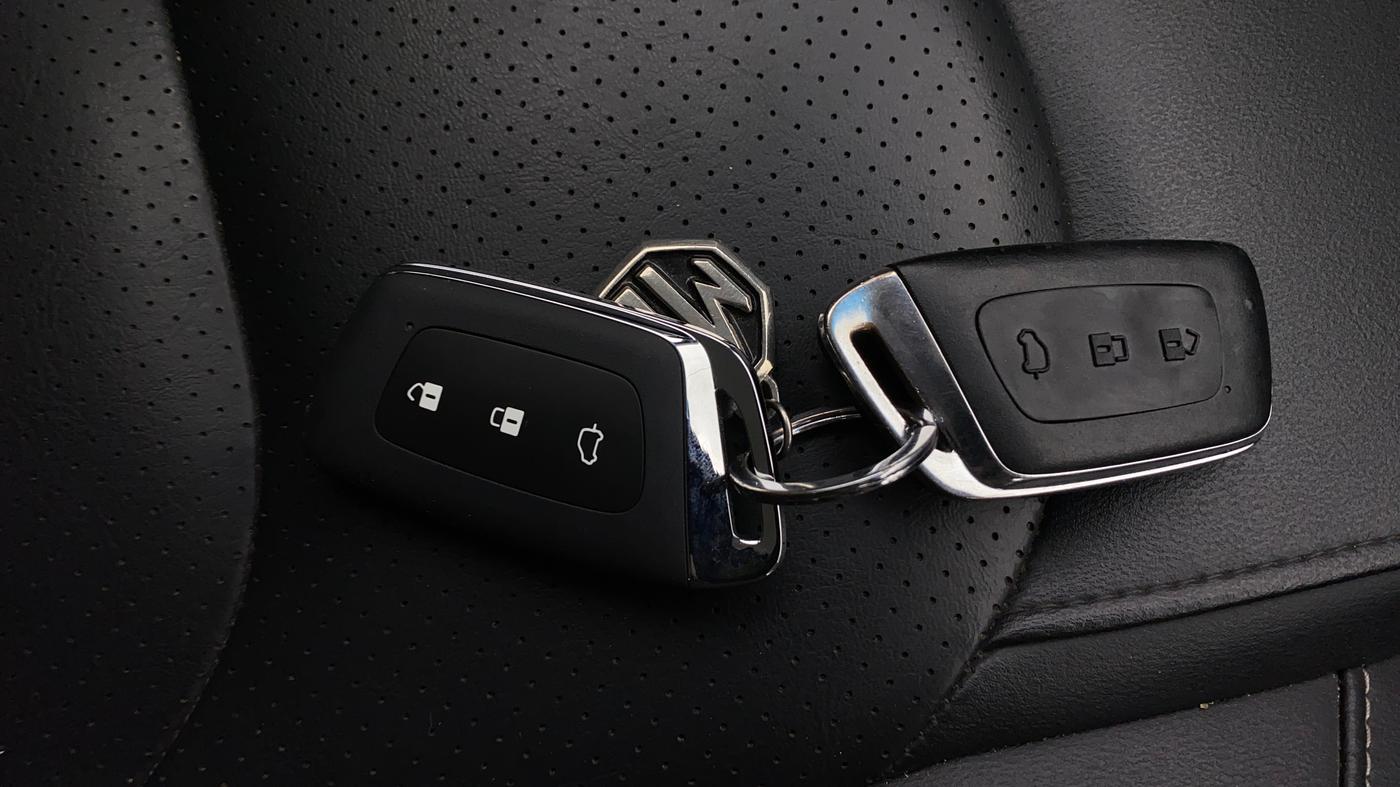 2020 MG HECTOR SHARP 1.5 DCT PETROL, Petrol, Automatic, 78,178 km, Key Close Up