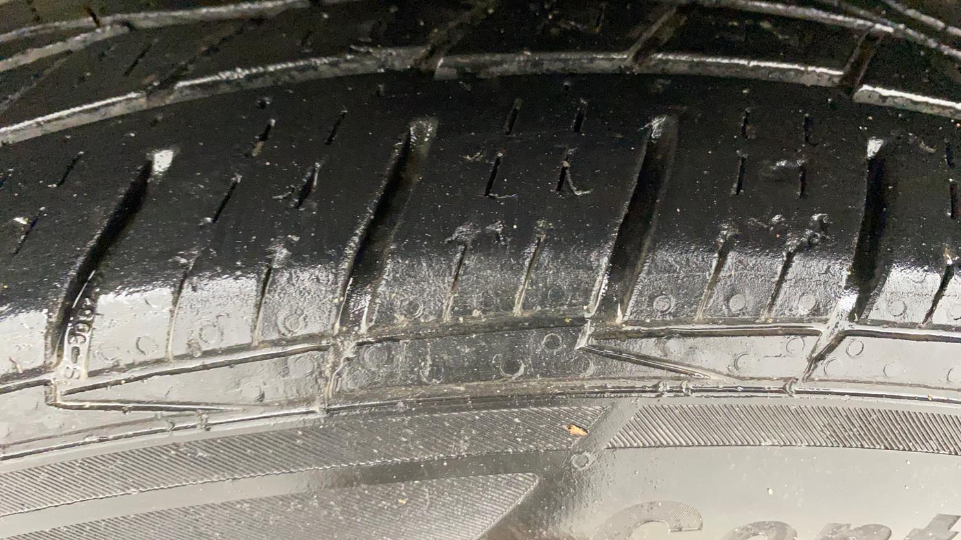 2020 MG HECTOR SHARP 1.5 DCT PETROL, Petrol, Automatic, 78,178 km, Left Front Tyre Tread