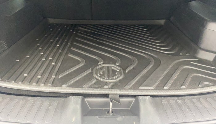 2020 MG HECTOR SHARP 1.5 DCT PETROL, Petrol, Automatic, 78,178 km, Boot Inside