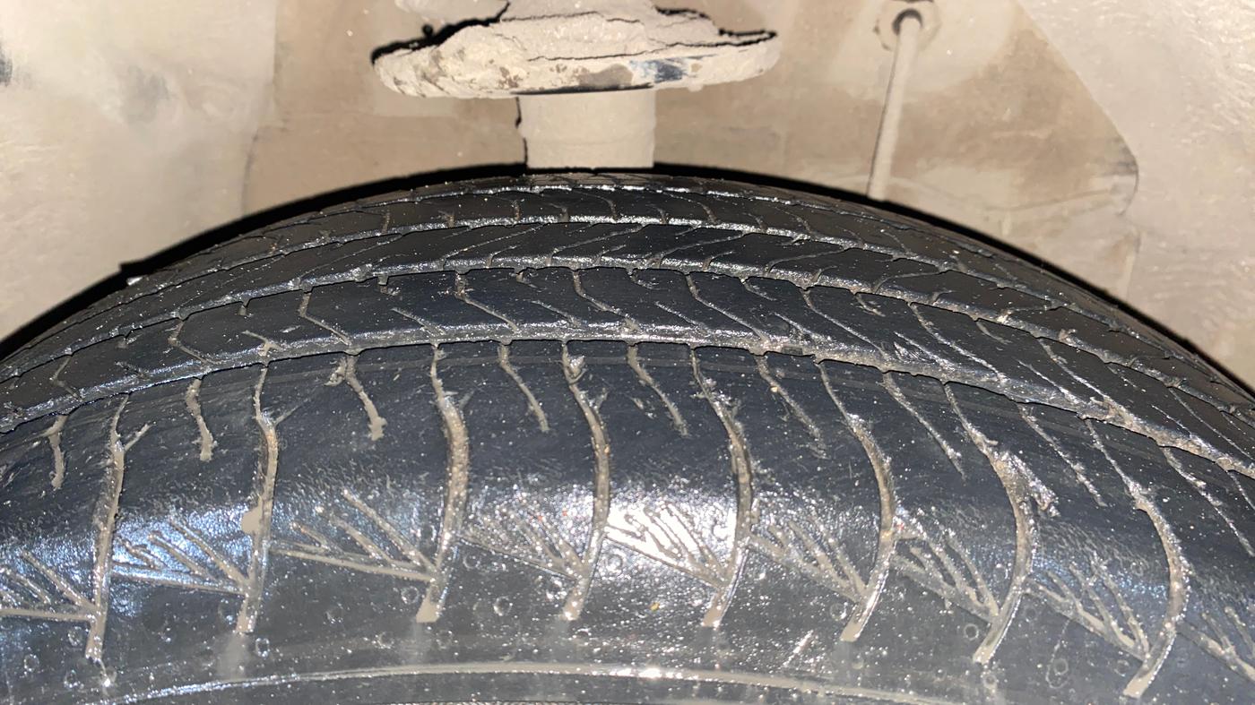 2022 Maruti Grand Vitara ALPHA SMART HYBRID AT, Petrol, Automatic, 58,453 km, Right Front Tyre Tread