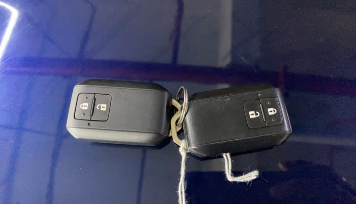 2022 Maruti Grand Vitara ALPHA SMART HYBRID AT, Petrol, Automatic, 58,453 km, Key Close Up